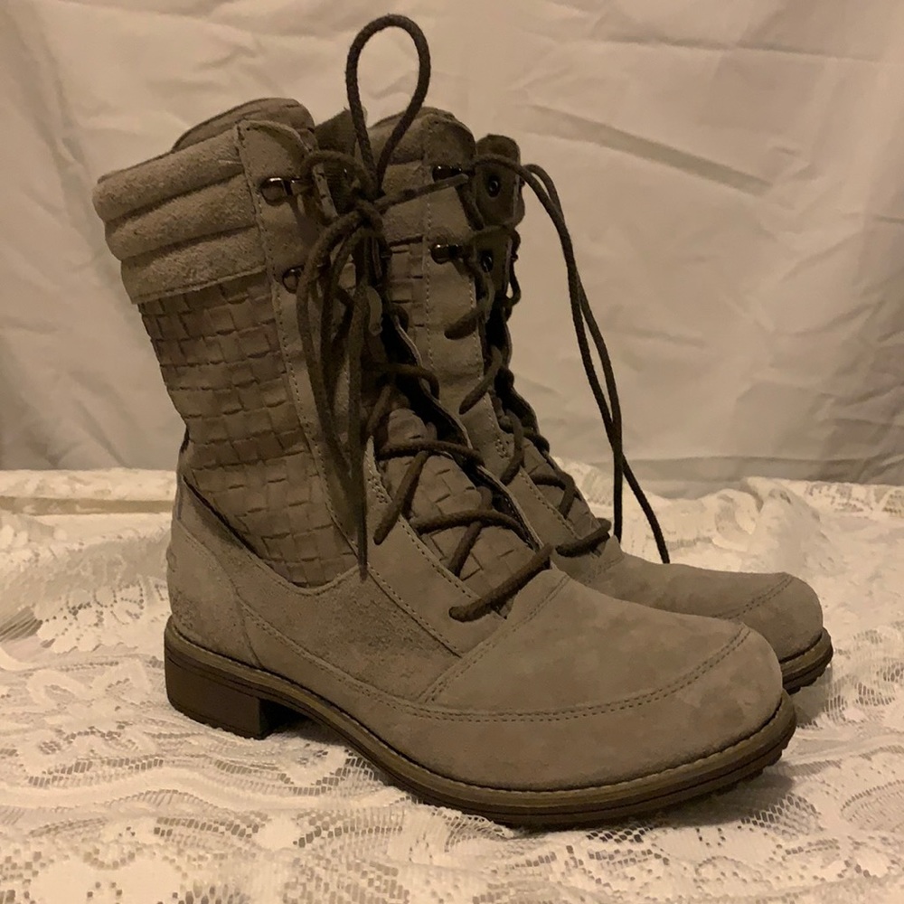 The North Face Lace-up Women’s Waterproof Winter boot Size 6.5